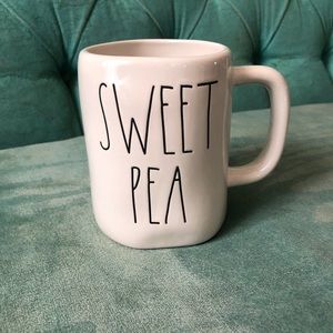 Rae Dunn sweet pea mug nwt
